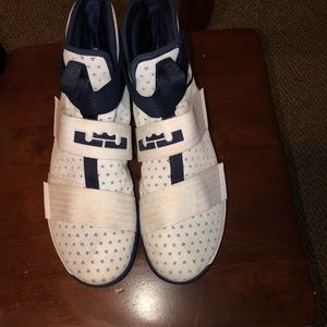 Lebron Soldier Sneakers